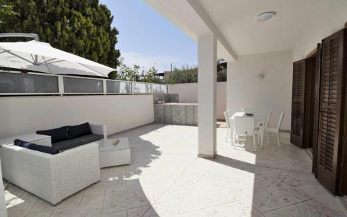 Marina di Modica House | Experience La Nike: Pet-Friendly, Family-Approved Stay