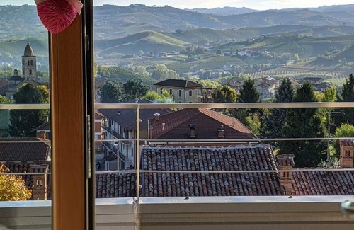 Annunziata Apartment | Eco-Friendly Retreat: La Notte Apartment in La Morra