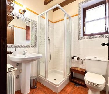 Tornon House | La Nozal de la Peña