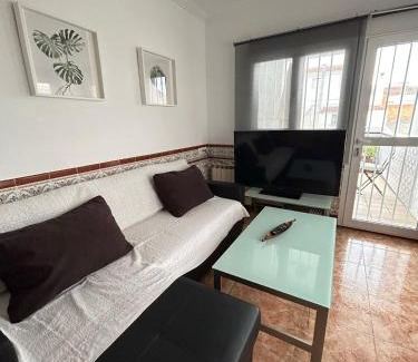 Caudete Apartment | Pet-Friendly Retreat at La Oliverica - Rated 9.2 by Guests