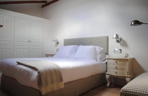 Alameda del Valle House | Child-Friendly Retreat at LA OTRA KASA - Rated 9/10