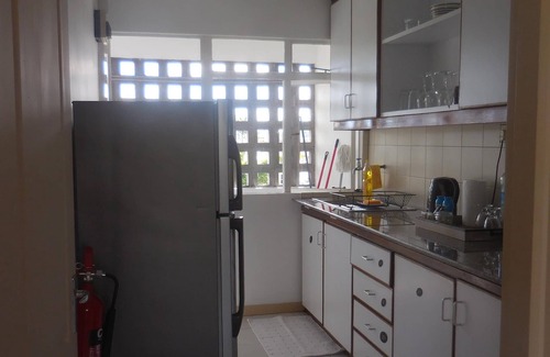 Forest Side Apartment | Cozy La Péninsule Town Apartment in Curepipe with Kitchen