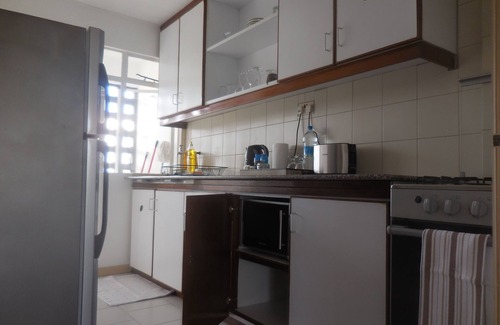 Forest Side Apartment | Cozy La Péninsule Town Apartment in Curepipe with Kitchen