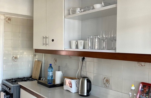 Forest Side Apartment | Inviting La Péninsule Apartment with Family-Friendly Amenities