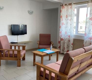 Forest Side Apartment | Explore La Péninsule Town Apartment in Curepipe - 9/10 Rated
