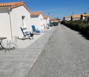 La Plaine-sur-Mer Bed & Breakfast | Oceanfront Getaway at Bord de Mer – Rated 9.1 by Guests