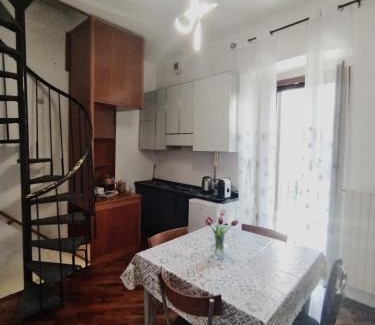 Bari City Centre House | Welcome to La Palazzina dei Fiori: Family & Pet Friendly Stay