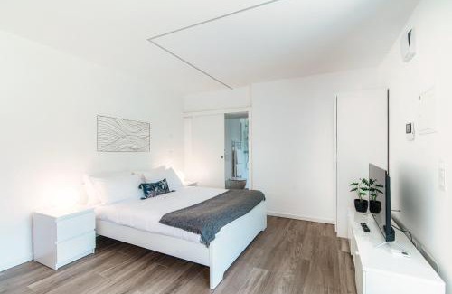 Montagnola Apartment | Beautiful La Palma 3 Studio with Terrace & Lake View