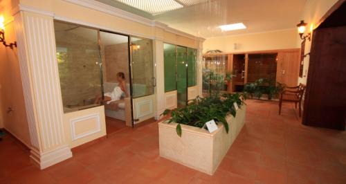 Los Llanos de Aridane Apartment | Relax at La Palma Jardín Resort: 4-Star Family Getaway