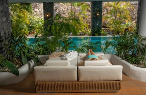 Los Llanos de Aridane Apartment | Relax at La Palma Jardín Resort: 4-Star Family Getaway