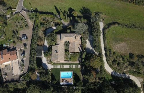 Viterbo Bed & Breakfast | Experience Oceanfront Bliss at La Paloma B&B di Charme
