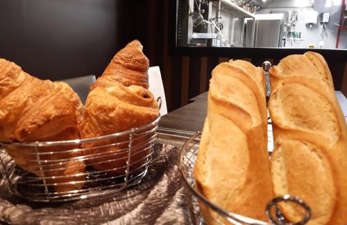 Charleville-Mezieres Hotel | Family-Friendly Escape at La Papillote: Rated 8.5/10