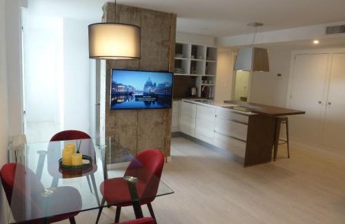 El Gancho Apartment | Pet-Friendly Retreat: La Parada de Santo Domingo Awaits
