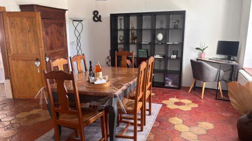 Yvre-l'Eveque House | Guest Rated 9.4: La Parencelle, Ideal for Families & Events