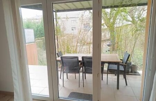 Neuville-sur-Saone House | Discover La Parenthèse Neuvilloise: Cozy Home with Garden