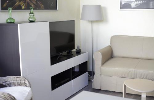 Faubourg North Apartment | Discover La Parenthèse: Family-Friendly with Top Reviews