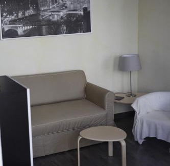 Faubourg North Apartment | Discover La Parenthèse: Family-Friendly with Top Reviews