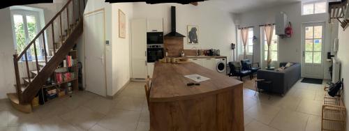 Champeaux-sur-Sarthe House | Pet-Friendly Retreat at La Parenthèse - Rated 9.3/10