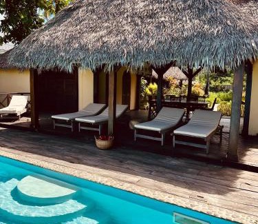 Djamandjary House | Villa La Parenthèse: Oceanfront Retreat with Pool & Breakfast
