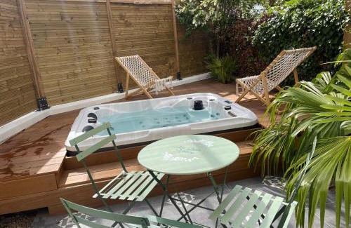 Tarbes House | Relax at La Parenthèse Spa with Family-Friendly Amenities