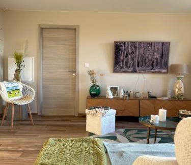 Les Grangettes Apartment | Relaxing Retreat at La Parenthèse vue lac - Family Friendly