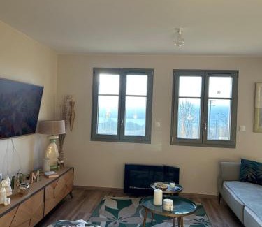 Les Grangettes Apartment | Relaxing Retreat at La Parenthèse vue lac - Family Friendly