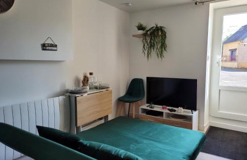 Mernel House | Pet-Friendly Retreat at La Passerelle - Rated 9.1/10