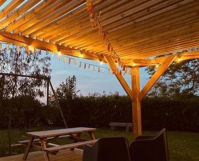 Morlaix Bed & Breakfast | Pet-Friendly Haven at La Passerelle - Rated 9.5/10!
