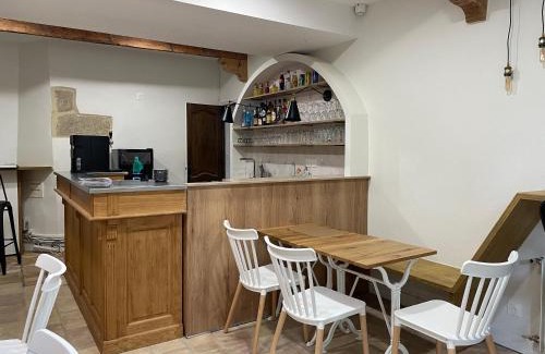 Vergeze Hotel | Discover La Passiflore: Pet Friendly & Family Welcoming Stay