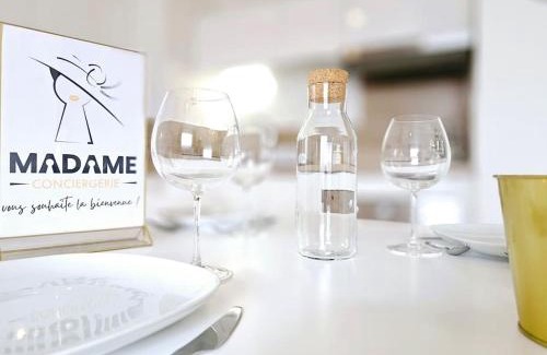 Bruz Apartment | Relax at La Pause Dorée d'Anne-Sophie: Spa & Family Friendly