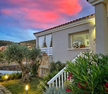 Limpiddu Bed & Breakfast | Guest Rated 9.9: La Pecora Nera B&B with Breakfast & Dining
