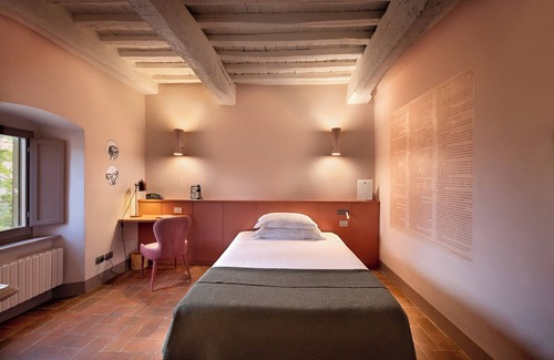 Panzano in Chianti Hotel | Experience La Pensione di Vignamaggio: Guest Rated 9.6/10