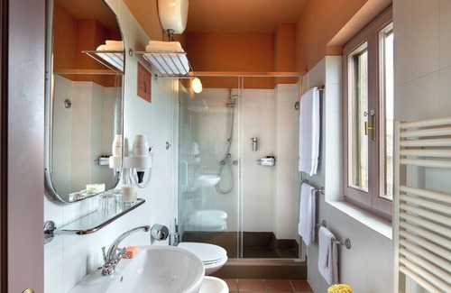 Panzano in Chianti Hotel | Experience La Pensione di Vignamaggio: Guest Rated 9.6/10