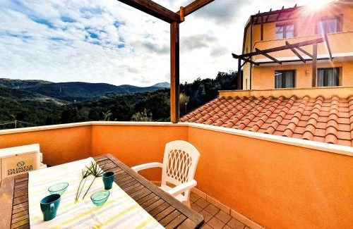 Cavo Apartment | Discover La Pergola al Cavo: Pet-Friendly & Pool Access