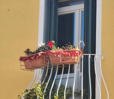 Riva Trigoso House | Pet-Friendly Stay at La Pergola Dei Paggi with Dining