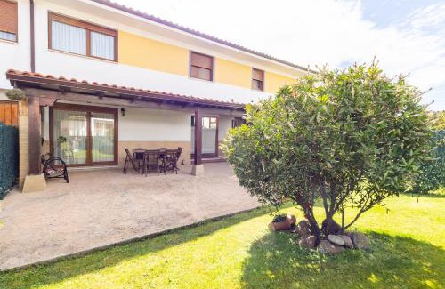 Queveda House | Discover La Pergola: Oceanfront Bliss with Top-Rated Reviews