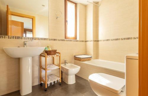 Queveda House | Discover La Pergola: Oceanfront Bliss with Top-Rated Reviews