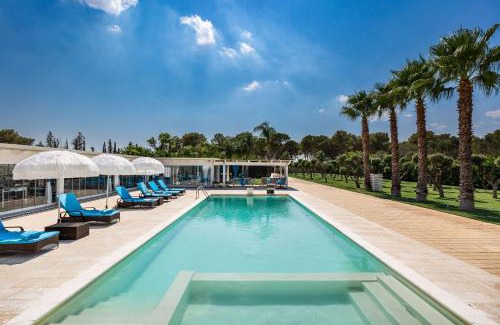 Oria Villa | Indulge in Relaxation at La Perla Bianca Spa Retreat