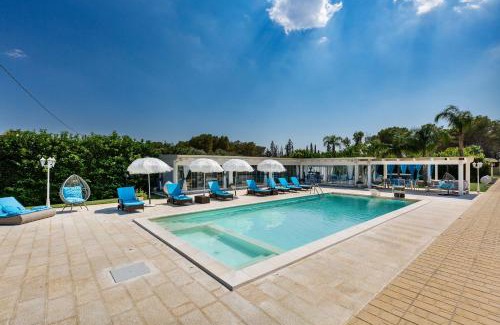 Oria Villa | Indulge in Relaxation at La Perla Bianca Spa Retreat