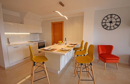 El Medano Apartment | Experience LA PERLA: Top-Rated Attic with Private Terrace