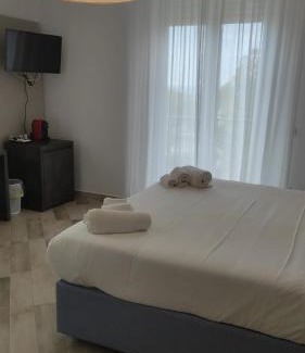 Sapri House | Inviting La Perla del Tirreno Guest House with Oceanfront Views