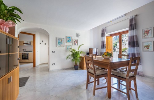 Liparlati House | Discover LA PERLA DI CHICCA: Spa Retreat in Positano