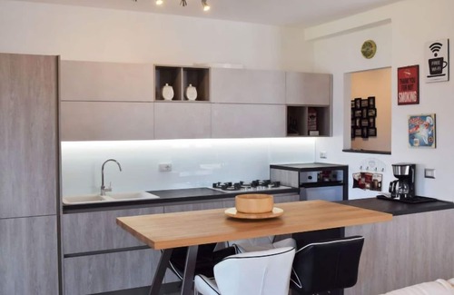 Laveno Apartment | Unforgettable Stay at La Perla di Laveno - Rated 9.8/10