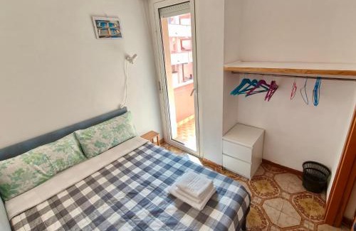 La Pietraia Apartment | Pet-Friendly La Perla Rossa: Top-Rated Stay by the Sea
