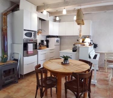 Esparron-de-Verdon Bed & Breakfast | La Perrière, chambres