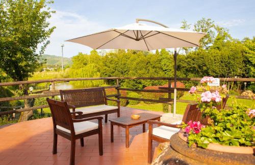 San Rocco House | Pet-Friendly Oceanfront Retreat at La Pescaia Casa Vacanza