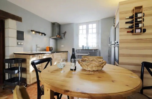 Savonnieres Cottage | Experience Ocean View Bliss at La Petite Bret Guest House