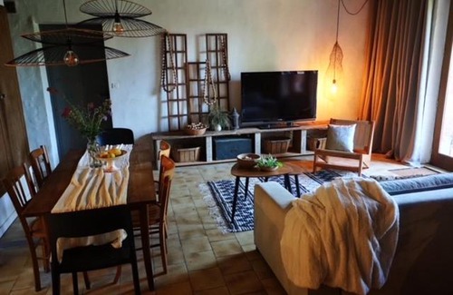Neuvy-Deux-Clochers House | Experience Family-Friendly Comfort at La Petite Cannovie