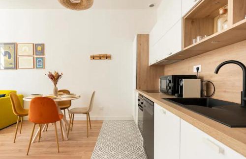 Prefecture Apartment | Cozy La petite Casà de Cézar in Central Marseille