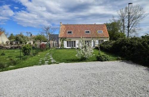 Saint-Come-de-Fresne House | Pet-Friendly Retreat at La Petite Chouette - Rated 9/10